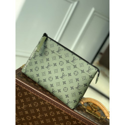 LOUISVUITTON 32CM X 21CM X 8CM