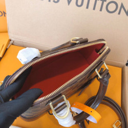 LOUISVUITTON