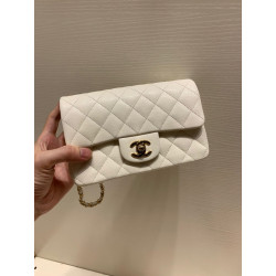 지존샵 샤넬 클래식 뉴미니 플랩백 금장 Chanel NEWMINI Classic Flap BAG  Gold-Tone Metal  20CM