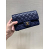 지존샵 샤넬 클래식 뉴미니 플랩백 금장 Chanel NEWMINI Classic Flap BAG  Gold-Tone Metal  20CM