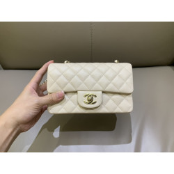 지존샵 샤넬 클래식 뉴미니 플랩백 금장 Chanel NEWMINI Classic Flap BAG  Gold-Tone Metal  20CM