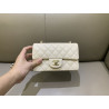 지존샵 샤넬 클래식 뉴미니 플랩백 금장 Chanel NEWMINI Classic Flap BAG  Gold-Tone Metal  20CM