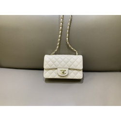 지존샵 샤넬 클래식 뉴미니 플랩백 금장 Chanel NEWMINI Classic Flap BAG  Gold-Tone Metal  20CM