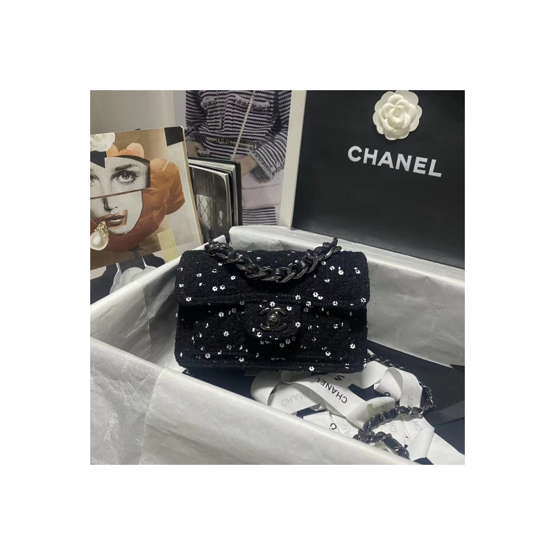 CHANEL 19CM