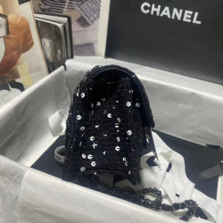 CHANEL 19CM