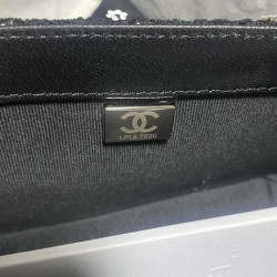 CHANEL 19CM