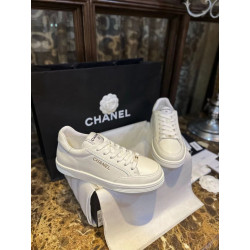 샤넬 스니커즈 Chanel Sneakers...