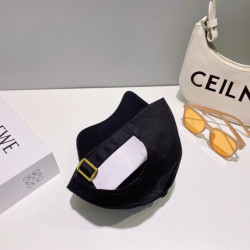 CELINE-MOMO