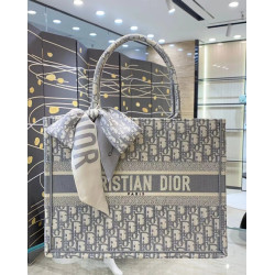 DIOR-女王 41CM