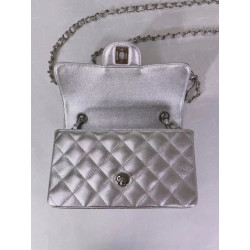 CHANEL 20CM