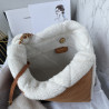 샤넬 시어링 스웨이드 미디엄 22백 AS3261 B13796 NQ757 Chanel 22 Handbag in Beige & White Shearling Suede Lambskin 35CM