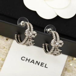 샤넬 귀걸이 MOMO -CHANEL EARRING