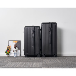 리모와 캐리어 RIMOWA 트렁크 에센셜(ESSENTIAL)