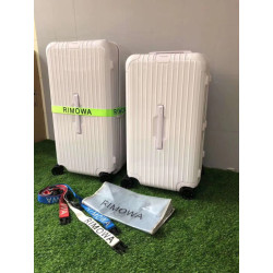 리모와 캐리어 RIMOWA 트렁크...