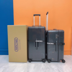 리모와 캐리어 RIMOWA 트렁크...