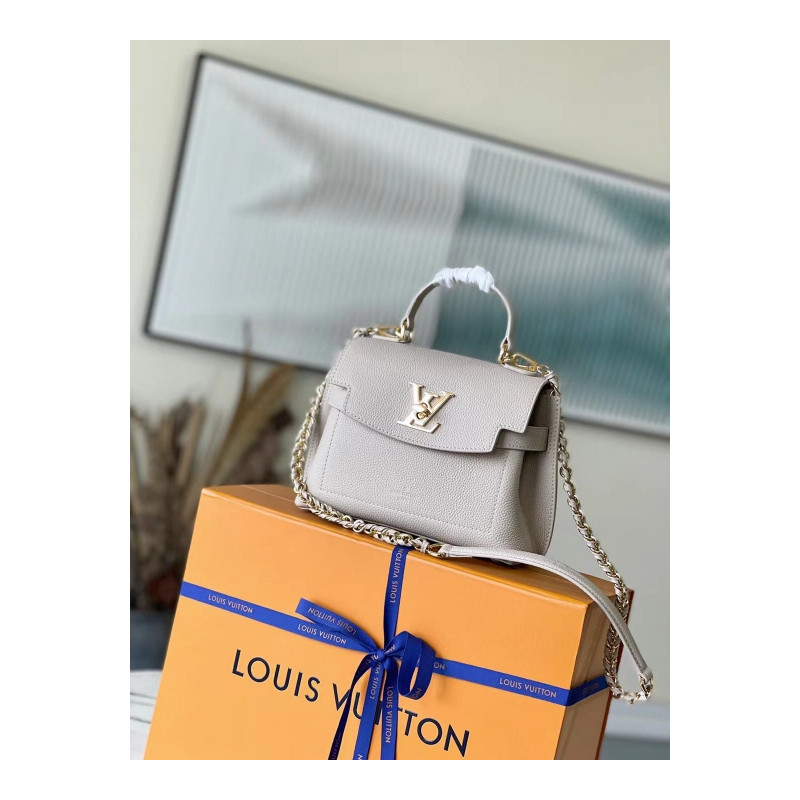 LOUISVUITTON 23CM X 17CM X 10CM