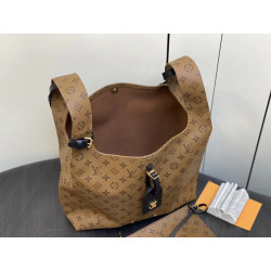 LOUISVUITTON 34CM X 34CM X 13.5CM