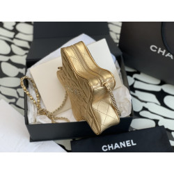 CHANEL 22.5CM X 20CM X 6CM