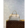 LOUISVUITTON 20.5CM X 13.5CM X 12CM