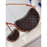 LOUISVUITTON 21CM X 7CM X 5CM