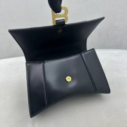 발렌시아가 19CM X 8CM X 21CM