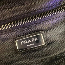 PRADA  33CM X 24CM X 13CM