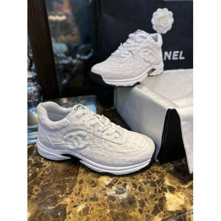 샤넬 크루즈 스니커즈 Chanel Sneakers 해피샵 -HAPPY