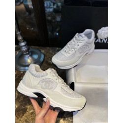 샤넬 크루즈 스니커즈 Chanel Sneakers...