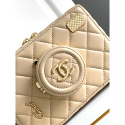 CHANEL 18CM