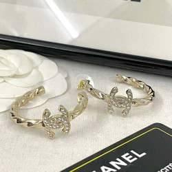 샤넬 귀걸이 MOMO -CHANEL EARRING