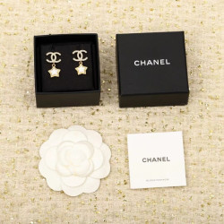 샤넬 귀걸이 MOMO -CHANEL EARRING