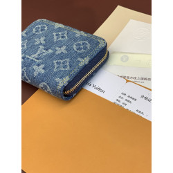 LOUISVUITTON 11CM X 8.5CM X 2CM