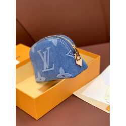 LOUISVUITTON 19CM X 12CM X 6CM