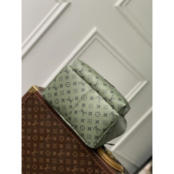 LOUISVUITTON 29CM X 38CM X 20CM