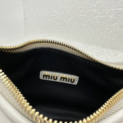 MIUMIU 17CM X 15.5CM X 5.5CM