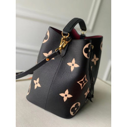 LOUISVUITTON 26CM X 26CM X 17CM