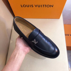 LOUISVUITTON