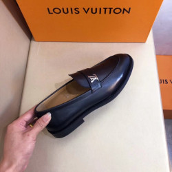 LOUISVUITTON