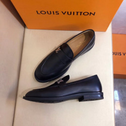 LOUISVUITTON