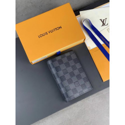 LOUISVUITTON