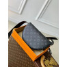 LOUISVUITTON 24.5CM X 16CM X 4.5CM