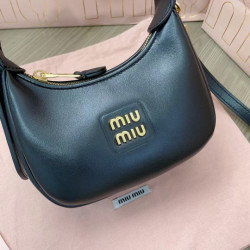 MIUMIU 17CM X 15.5CM X 5.5CM