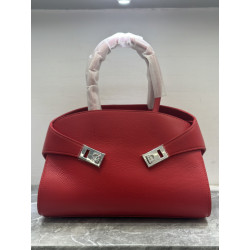 페레가모(Salvatore Ferragamo)...