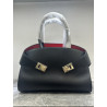 페레가모(Salvatore Ferragamo) 허그숄더백(HUG) 32CM