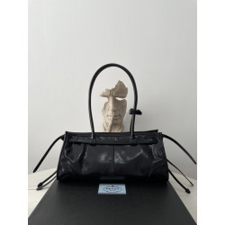 PRADA-블랙프레임 28CM/42CM