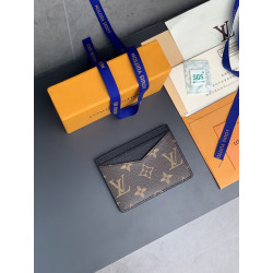 LOUISVUITTON