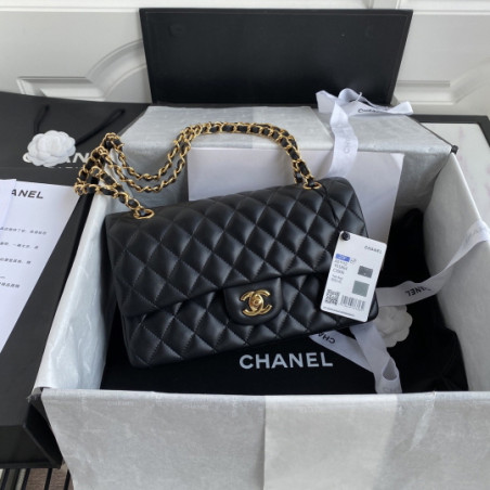 샤넬 클래식 미듐 플랩백 램스킨 금장 CHANEL CLASSIC FLAP MEDIUM | GOLD METAL 25CM