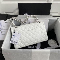 샤넬 클래식 미듐 플랩백 캐비어 은장  CHANEL CLASSIC FLAP MEDIUM | SILVER METAL 25CM