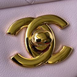 샤넬 클래식 미듐 플랩백 램스킨 금장 CHANEL CLASSIC FLAP MEDIUM | GOLD METAL 25CM