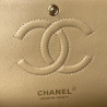 샤넬 클래식 미듐 플랩백 캐비어 금장  CHANEL CLASSIC FLAP MEDIUM | GOLD METAL 25CM